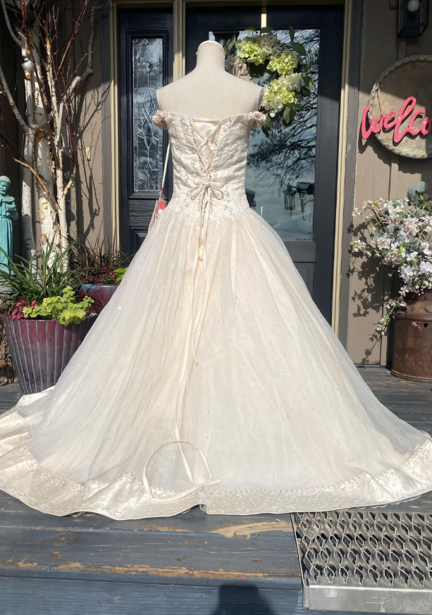 Retro A Line Off the Shoulder Beaded Light Apricot Satin Tulle Wedding Dress SH5945