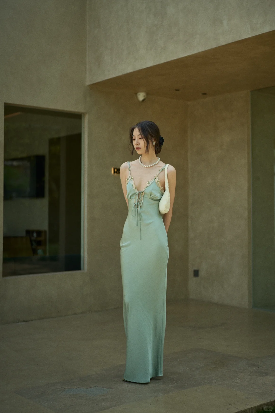 Sage Green Sheath Spaghetti Strap Appliques Satin Long Prom Dress Party Dress Outfits SH4965