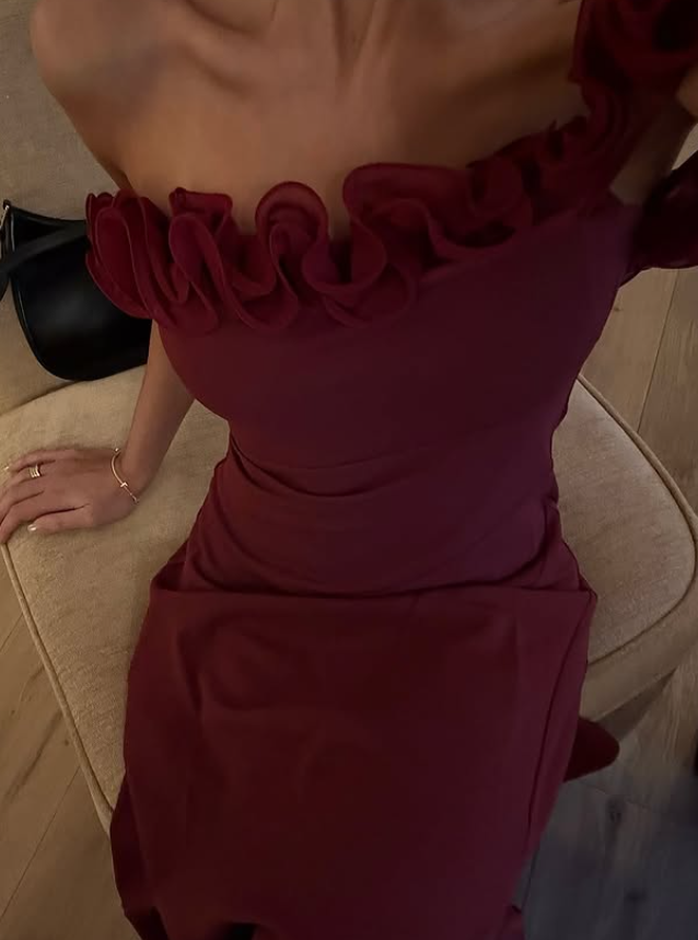 Elegant A Line Strapless Burgundy Satin Long Prom Dress Outfits SH5067
