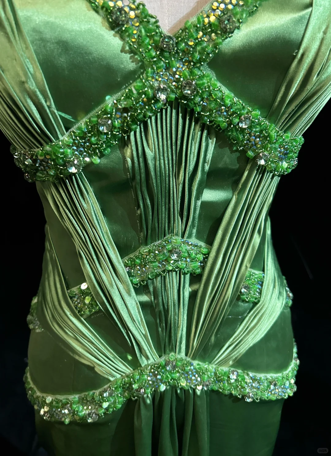 Elegant Green A Line Spaghetti Straps Beaded Pleated Satin Prom Dress Evening Dress SH3335