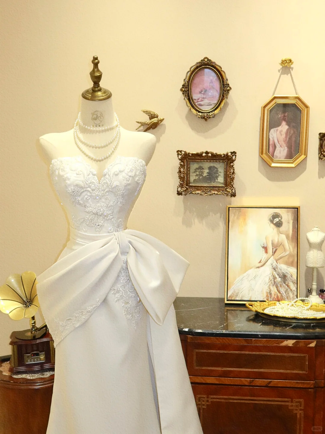 Pretty Mermaid Sweetheart Neck Beaded White Satin Long Prom Dress Wedding Dress SH7396