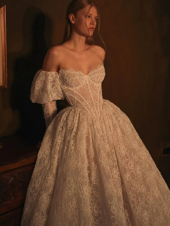 Princess Ball Gown Long Sleeve Corset White Lace Long Wedding Dress SH7360