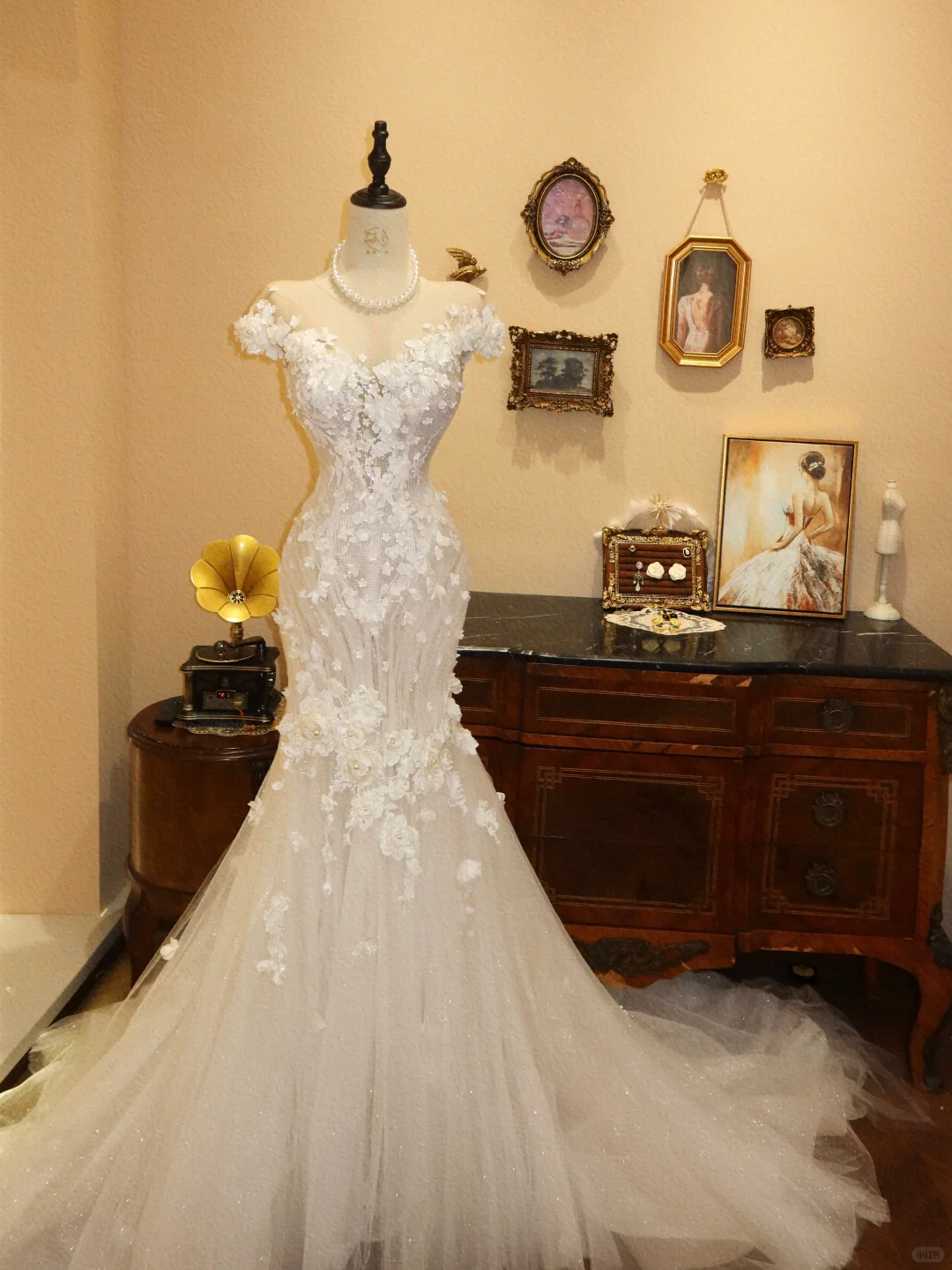 Elegant Mermaid Off the Shoulder White Appliques Tulle Long Prom Dress Wedding Dress SH7393