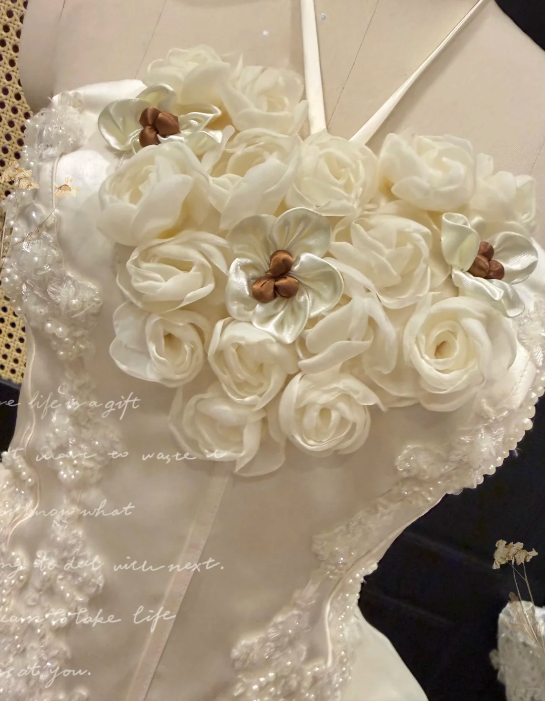 White A Line Halter Floral Beaded Pleated Organza Prom Dresses 18th Birthday Dresses SH4639