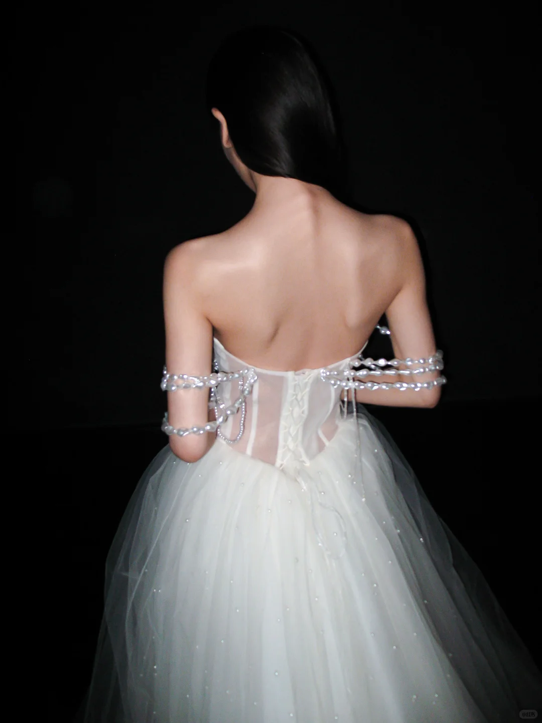 Luxurious White Pearl A Line Straps Tulle Long Wedding Dress SH8885