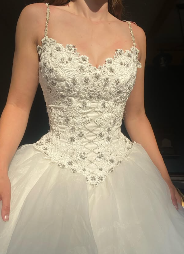 Retro Exquisite Embroidery A Line Strap Satin Tulle Wedding Dress Prom Dress SH5943