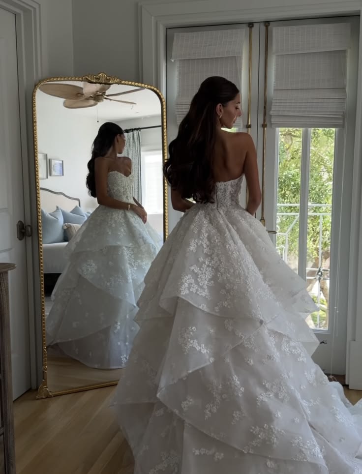 Stunning 3D Floral A Line Sweetheart Neck White Ruffle Tulle Long Wedding Dress SH8877
