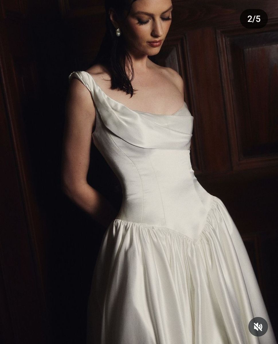 Classic Simple A Line Straps Satin Prom Dress Wedding Dress SH4418