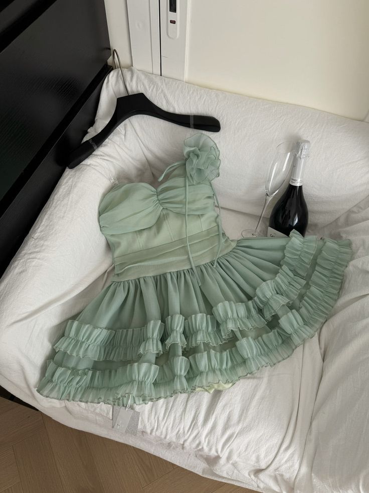 Flowy A Line Strapless Layered Green Chiffon Short Homecoming Dress Cocktail Dress SH3175