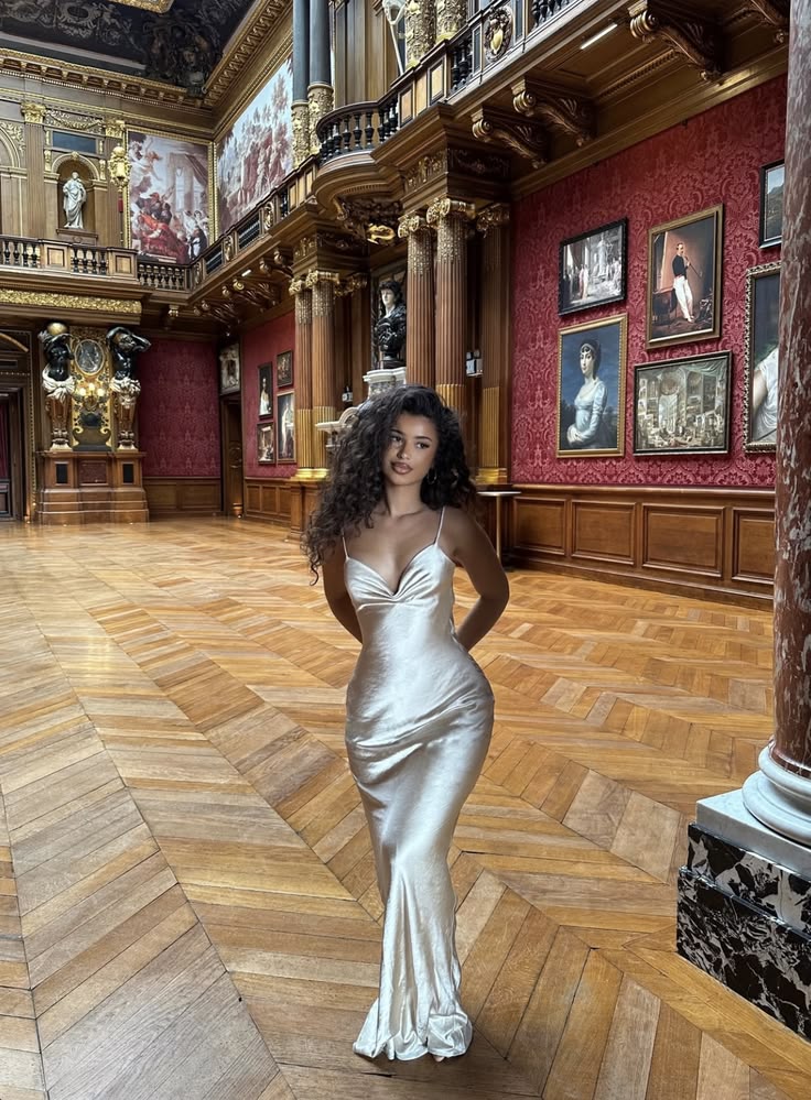 Champagne Sheath Spaghetti Straps Satin Long Prom Dress Evening Dress SH7611