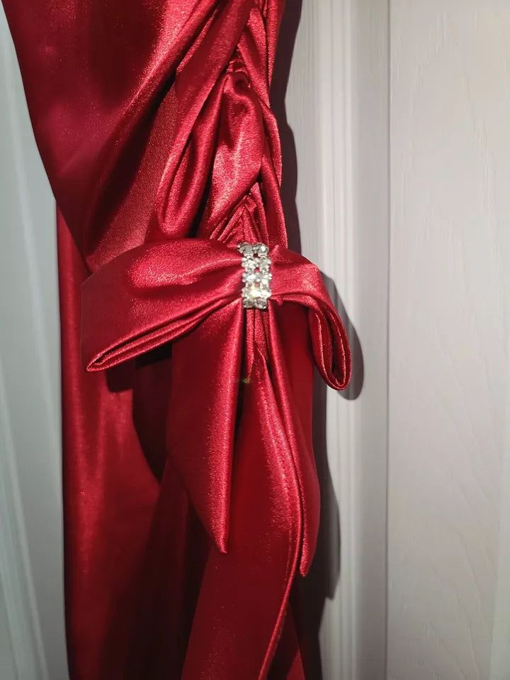 Sexy A Line Halter Red Satin Open Back Homecoming Dress Cocktail Dress SH3363