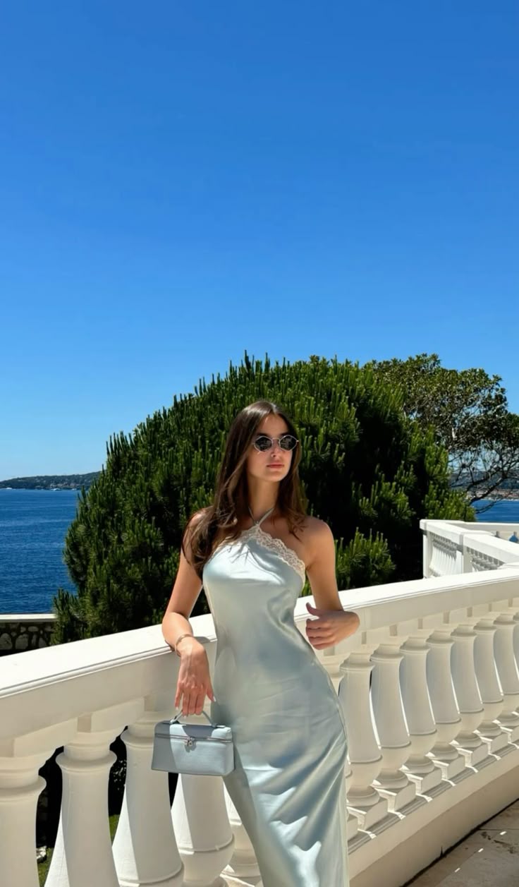 Elegant Sheath Halter Lace Satin Open Back Long Prom Dress Evening Dress SH2631