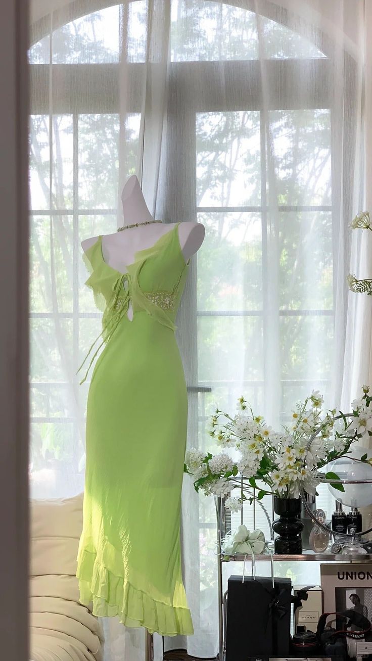 The Wizard of Oz Sheath Spaghetti Strap Ruffle Chiffon Homecoming Dress SH3209