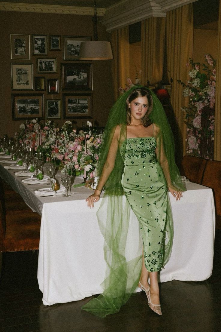 Green Sheath Spaghetti Strap Exquisite Beaded Satin Long Prom Dress Evening Dress SH8448