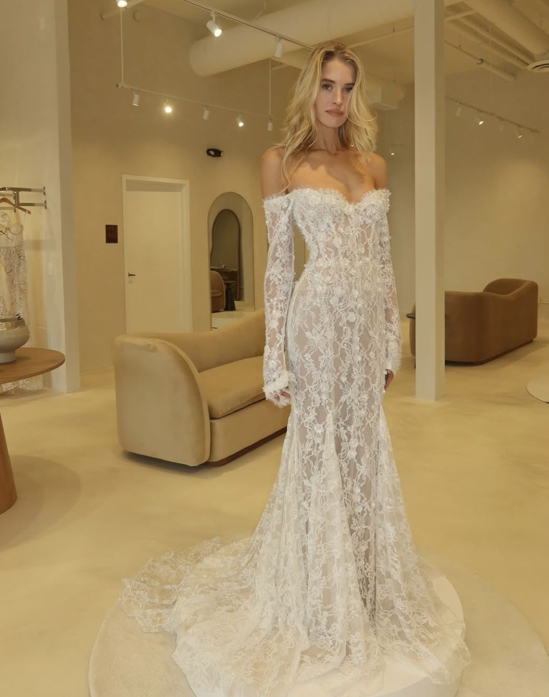 White Sexy Mermaid Long Sleeve Lace Long Wedding Dress SH7441