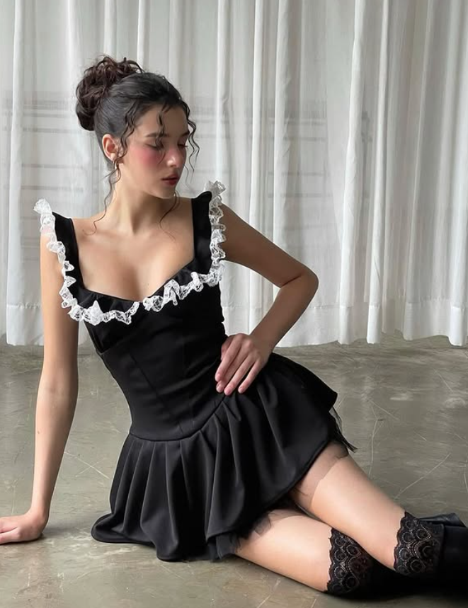 Cute A Line Strap White Lace Black Satin Short Homecoming Dress Outfits SH5479