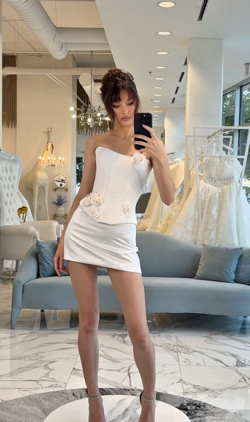 Cute Sheath Strapless Corset 3D Floral Satin Short Prom Dress Homecoming Dress SH6398