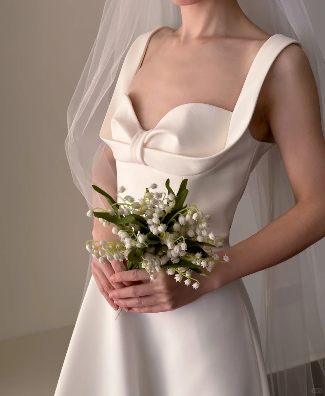 Classic Pretty A Line Spaghetti Straps White Satin Wedding Dress SH5080