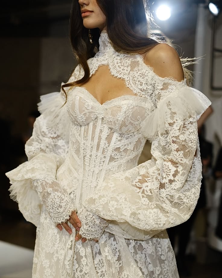 Stunning Ball Gown Long Sleeve High Neck Corset White Lace Long Wedding Dress SH7098