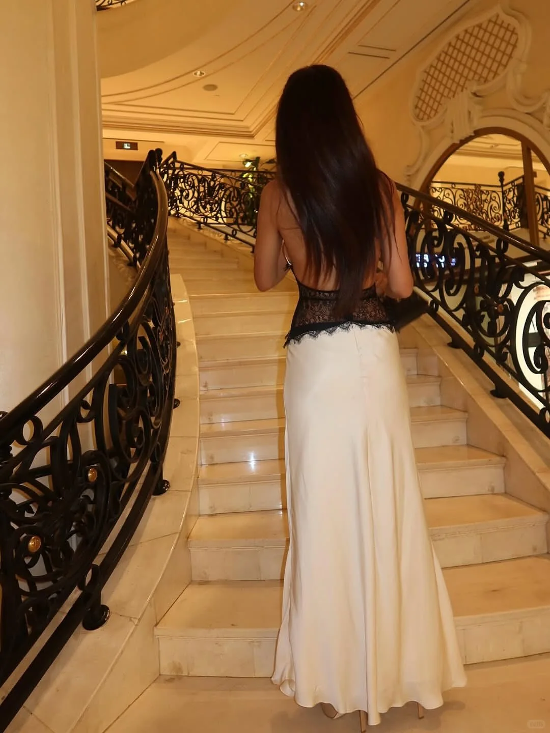 Open Back Elegant Ivory Sheath Halter Lace Satin Long Prom Dress Outfits SH4978