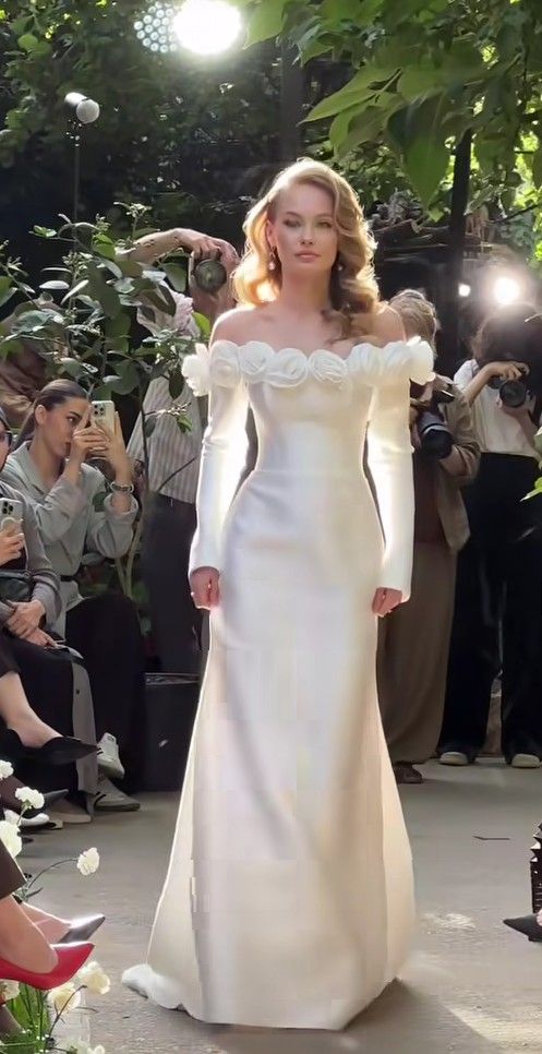 Vintage Mermaid Long Sleeve 3D Floral Satin Long Wedding Dress SH8579