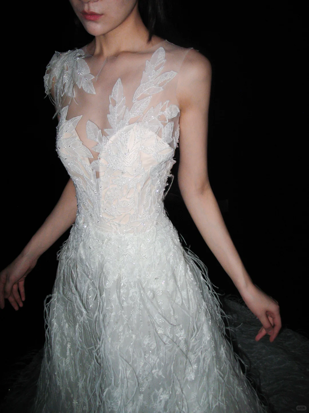 New A Line Sweetheart Neck White Applique Feather Tulle Long Wedding Dress SH8918