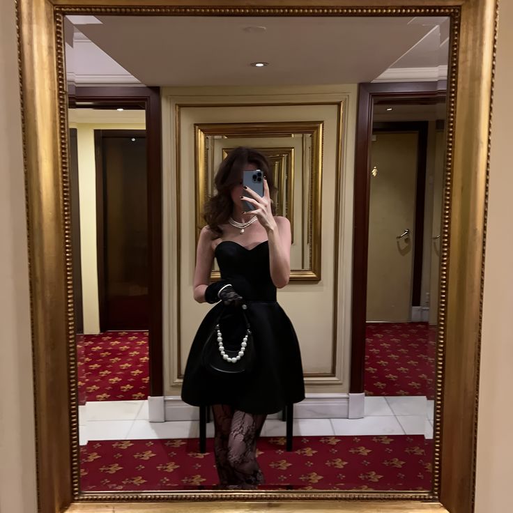 Elegant Black A Line Strapless Velvet Short Prom Dress Homecoming Dress SH7957