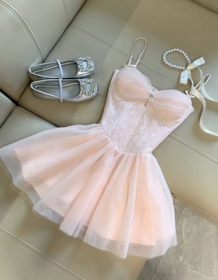 Gentle Light Pink A Line Spaghetti Straps Lace Tulle Short Homecoming Dress Outfits SH5804