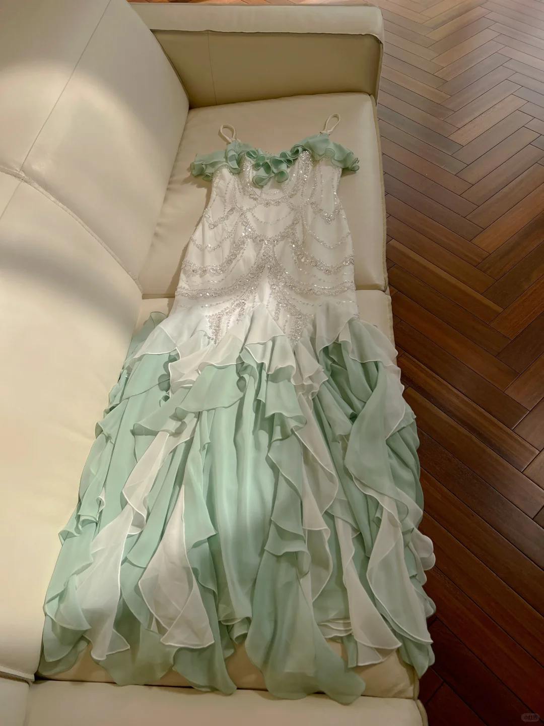 Stunning Mermaid Spaghetti Strap Beaded Ruffle Green White Chiffon Prom Dress Evening Dress SH3011