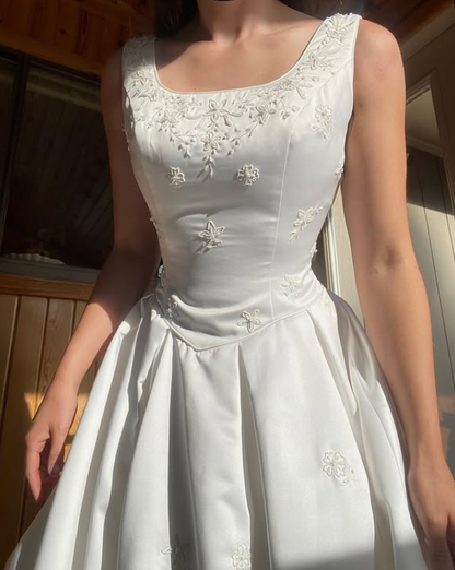 Retro A Line Square Neck Appliques Floral Satin Wedding Dress Prom Dress SH5944