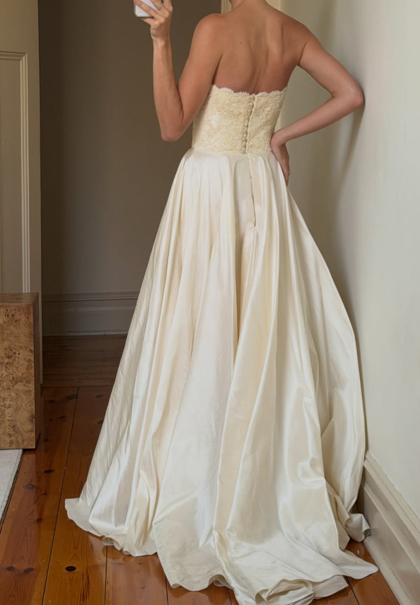 Vintage A Line Strapless Simple Lace Satin Long Wedding Dress SH8475