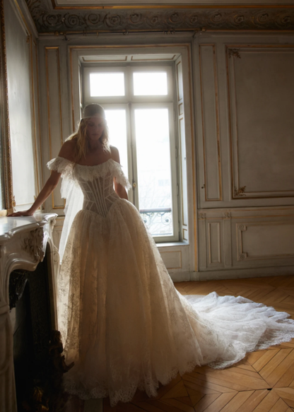 Stunning Ball Gown Off the Shoulder Corset Lace Long Train Wedding Dress SH6991