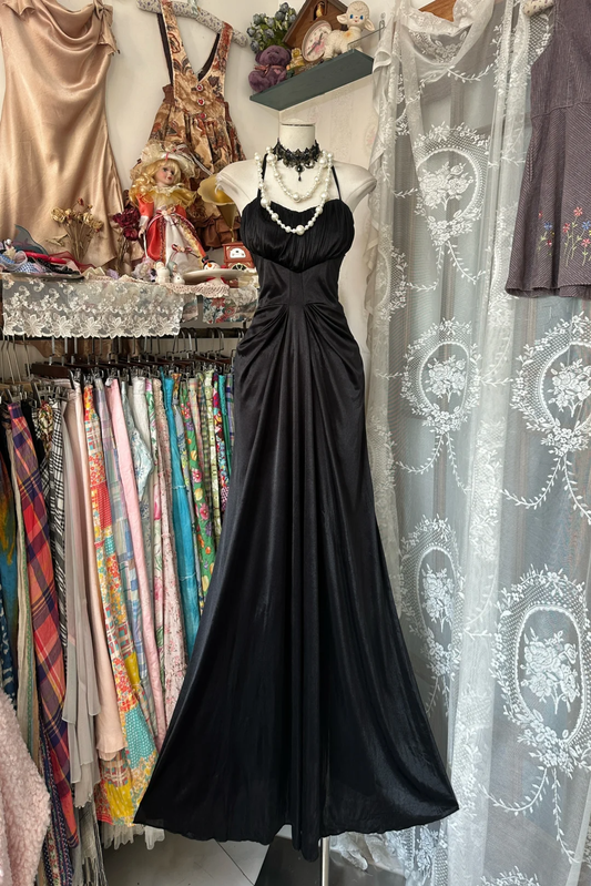 Simple Black Vintage Mermaid Halter Satin Graduation Prom Dress SH5378