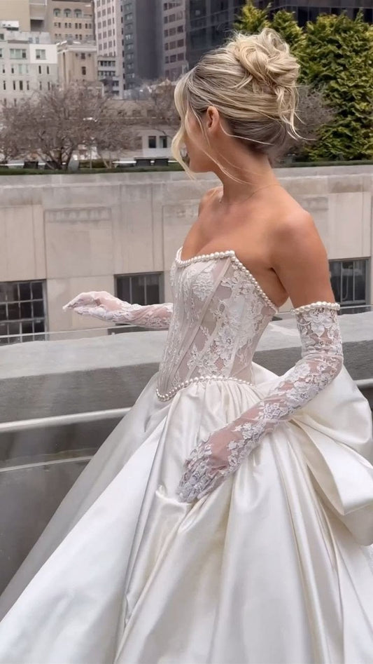 Pretty Ball Gown Strapless Corset Pearl White Lace Satin Long Wedding Dress SH8711