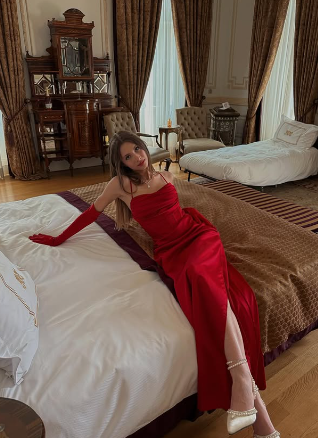 Elegant Burgundy Sheath Spaghetti Strap Satin Long Evening Dress Prom Dress SH4831