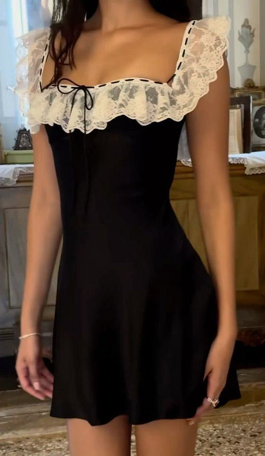 Classic Black-white A Line Straps Lace Satin Short Homecoming Dress SH8438