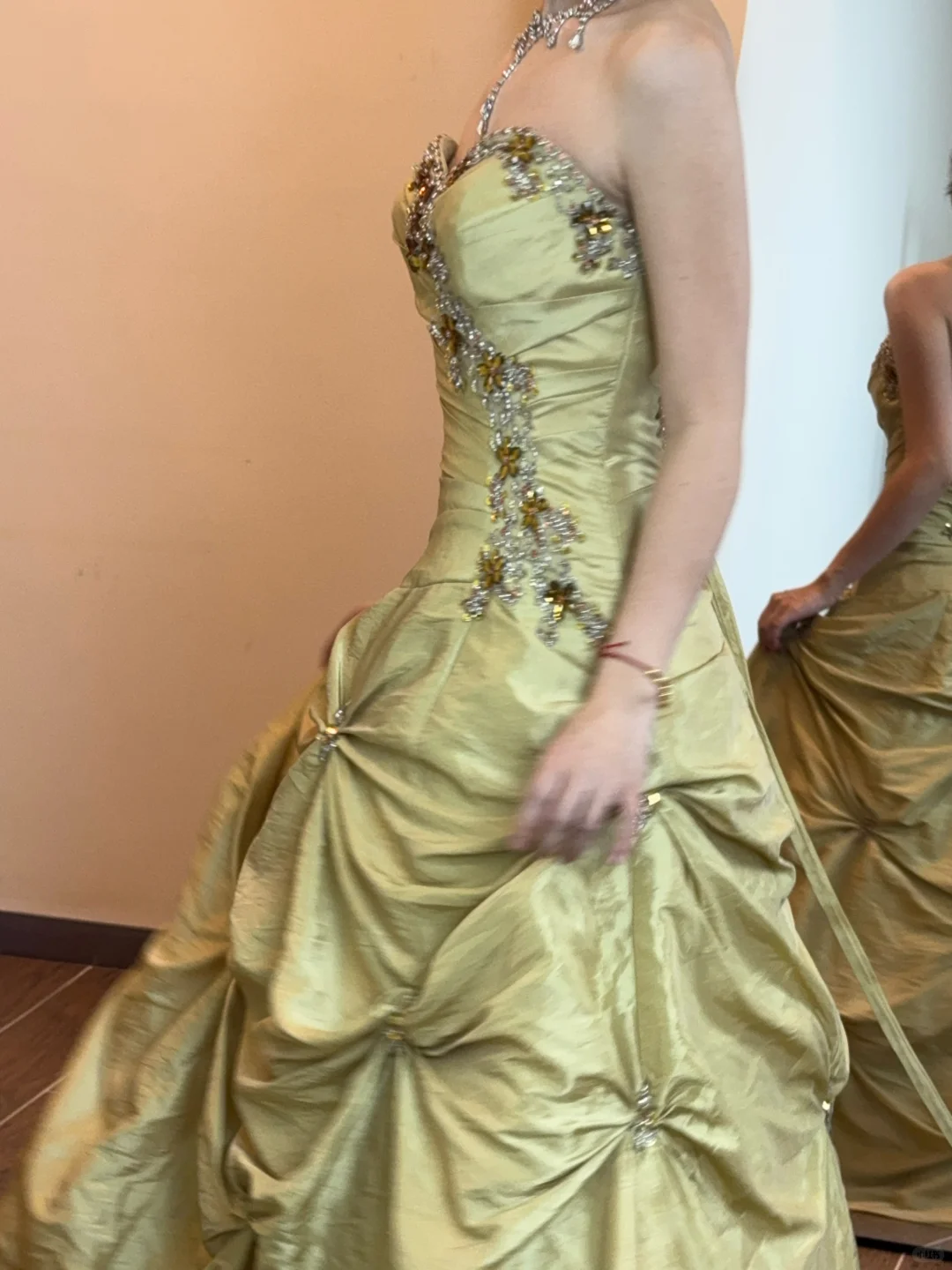 Green Vintage Ball Gown Strapless Layered Beaded Satin Long Prom Dress 16th Birthday Dress SH5212