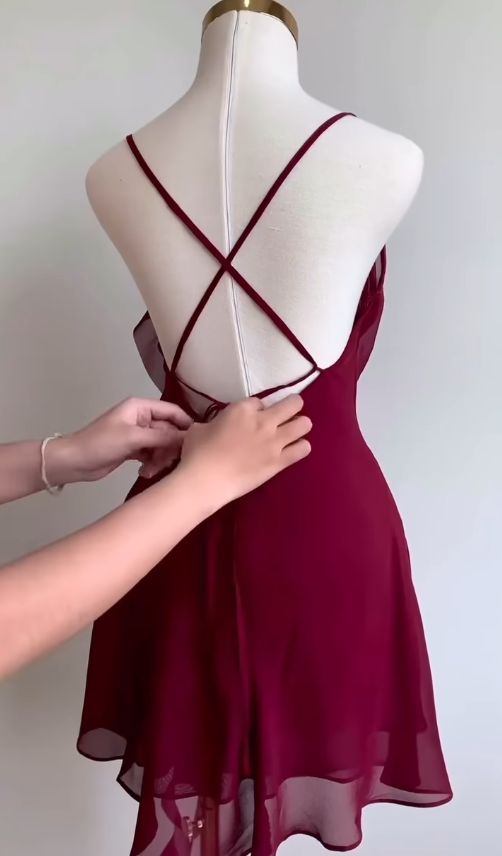 Burgundy A Line Spaghetti Strap Floral Chiffon Short Party Dress Homecoming Dress Outfits SH3601