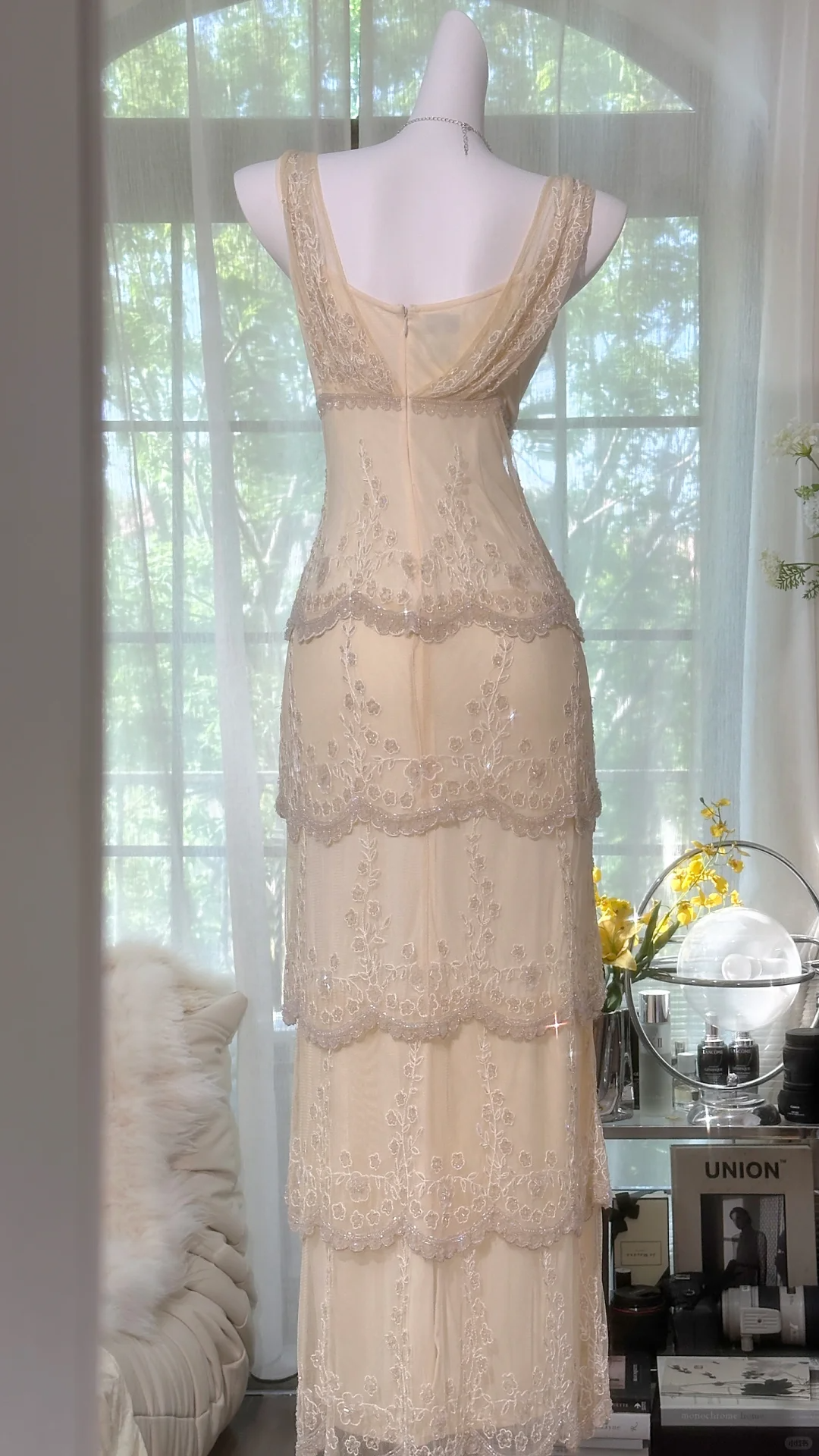 Charming Sheath V Neck Layered Appliques Ivory Chiffon Party Dress Evening Dress SH2965