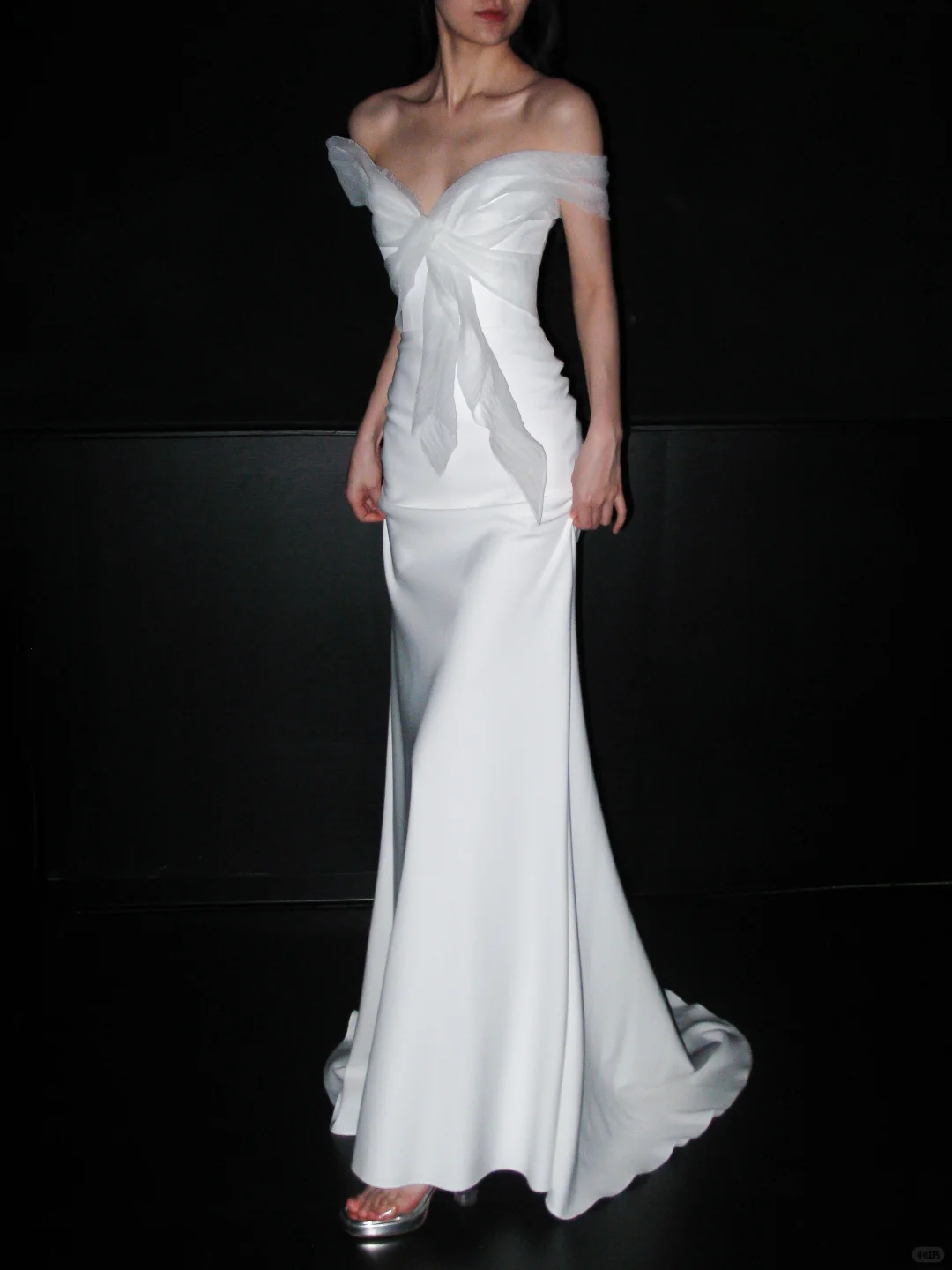 Elegant Stunning Sheath One Shoulder Flowy Tulle Satin Long Wedding Dress SH6625