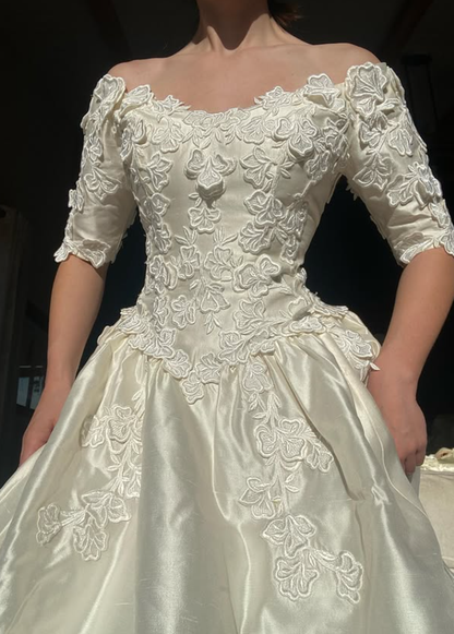 Retro A Line Off the Shoulder Appliques Satin Wedding Dress SH5946