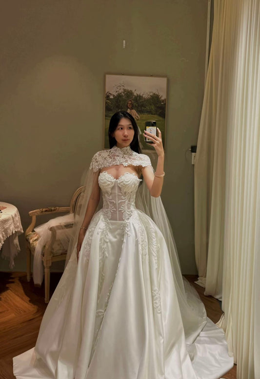 Stunning White Ball Gown Sweetheart Neck Appliques Satin Long Wedding Dress SH7692