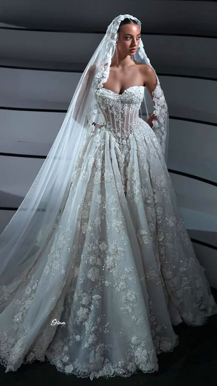 Stunning Ball Gown Sweetheart Neck Corset Floral White Tulle Long Wedding Dress SH7336