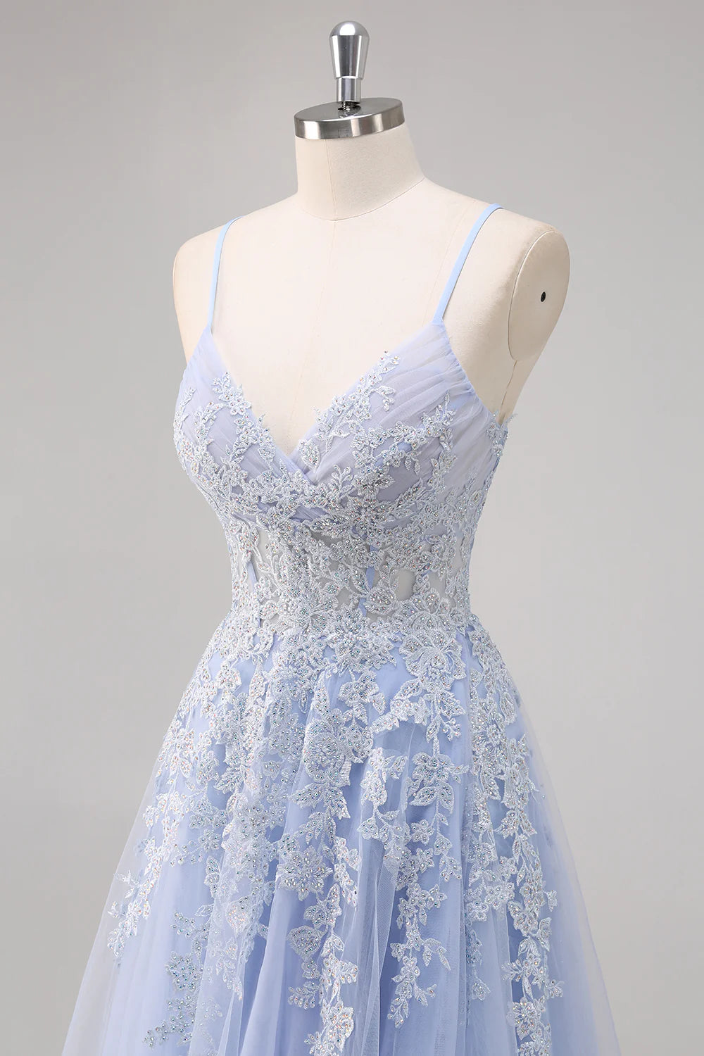 Lavender A Line Spaghetti Straps Appliques Beaded Tulle Long Prom Dress Graduation Prom with Slit SH2651
