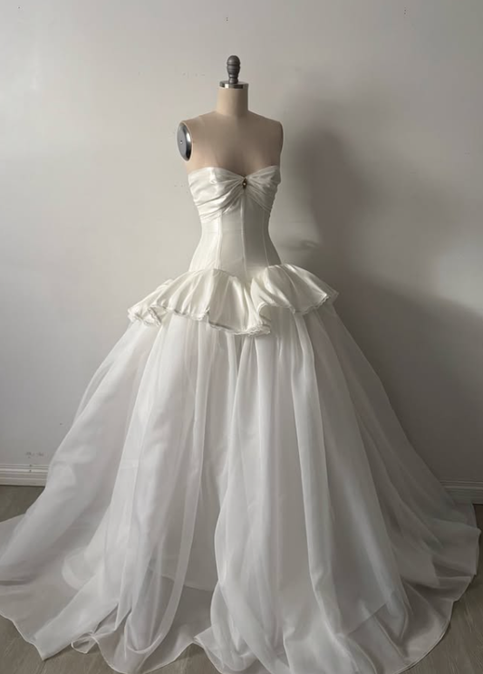 Vintage Pretty A Line Sweetheart Neck White Chiffon Satin Wedding Dress SH5402