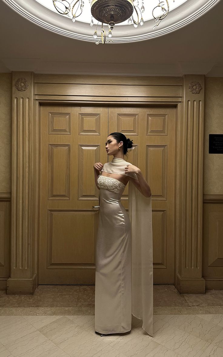 Elegant Sheath Strapless Beaded Ivory Satin Long Prom Dress Evening Dress SH5144
