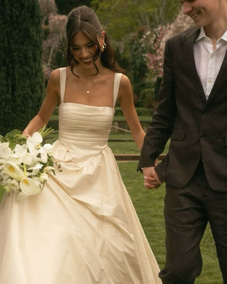 Classic Ball Gown Spaghetti Strap Pleated Simple Satin Wedding Dress SH4748