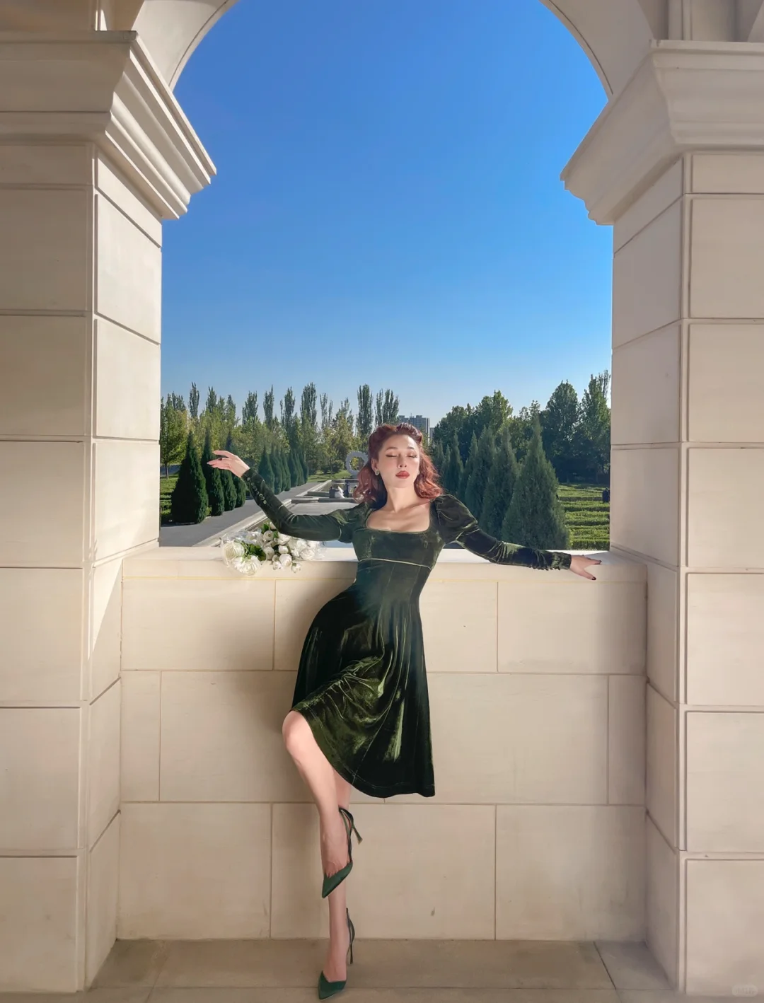 Vintage A Line Long Sleeve Green Velvet Short Prom Dress Homecoming Dress SH4227