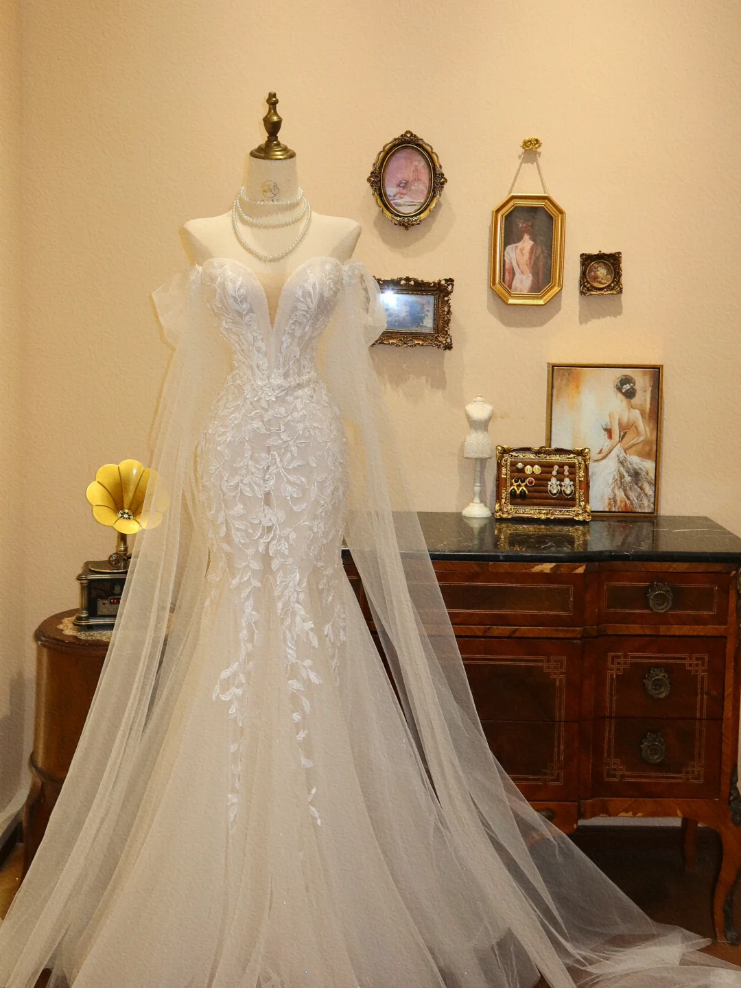 Fairy Mermaid Off the Shoulder Appliques Ivory Tulle Long Prom Dress Wedding Dress SH7391