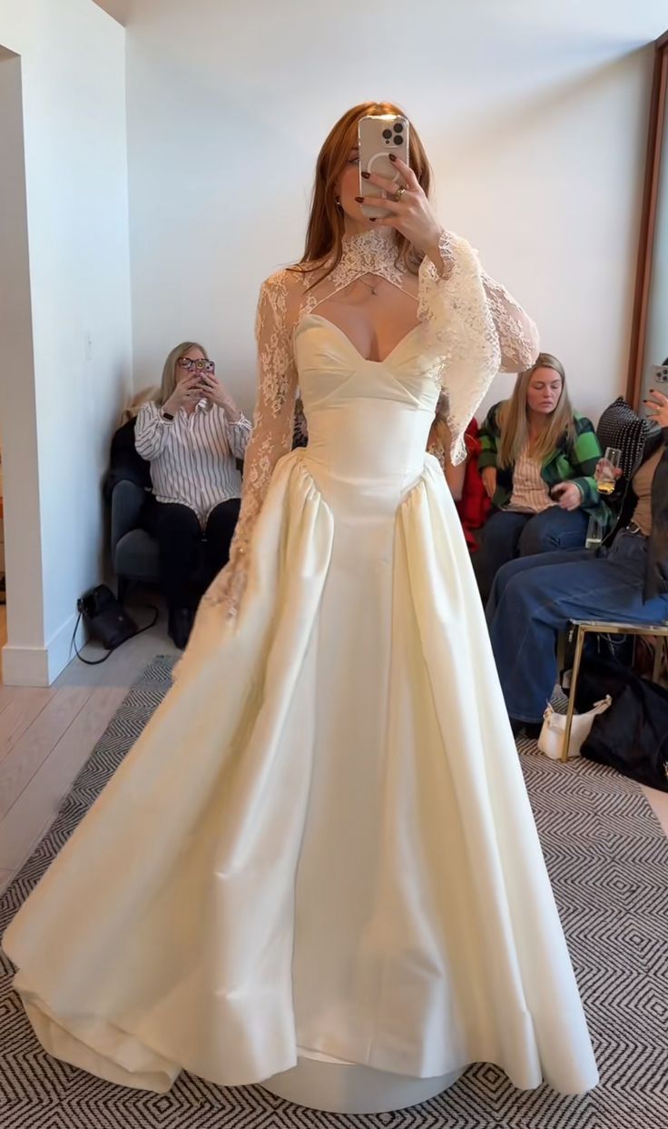 Pretty Ball Gown Sweetheart Neck White Satin Lace Long Wedding Dress SH7073